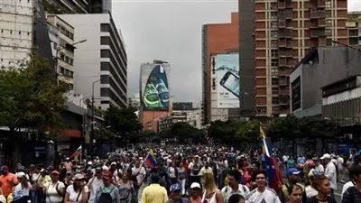 بعد الإعلان الأمريكي.. مظاهرات في فنزويلا تطالب باستقالة الرئيس مادورو