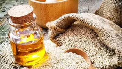 تعرفي على فوائد زيت السمسم لعلاج الإكزيما