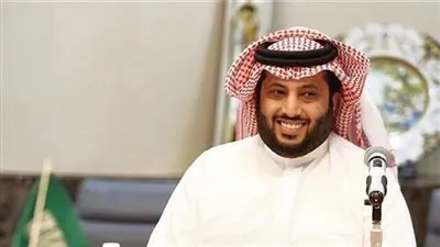 تركي آل الشيخ يعلن دعمه لصاحب محل بيع 