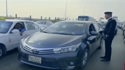 مواطنون لرجال الشرطة: 