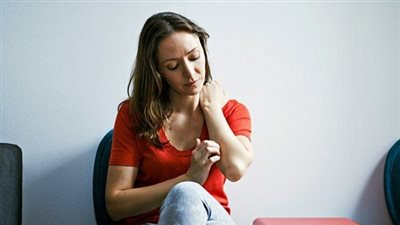 4 أعشاب طبيعية لعلاج مرض الصدفية.. اكتشفيهم