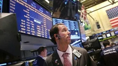 الأسهم الأمريكية تغلق مرتفعة اليوم الجمعة 