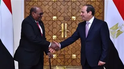 دبلوماسي سابق يكشف أهمية زيارة رئيس السودان إلى القاهرة  