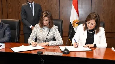وزيرتا الهجرة والتخطيط توقعان بروتوكول تعاون بشأن رفع الوعي المجتمعي وتأهيل وتشغيل الشباب
