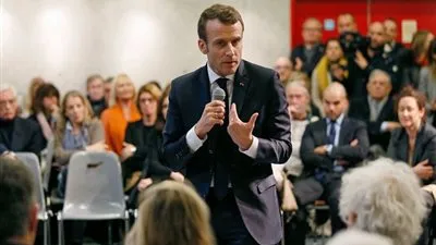 استطلاع رأي: السترات الصفراء لم تغير ماكرون