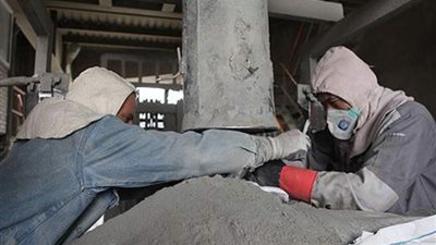 إيران.. احتجاج عمال مصنع لوشان للأسمنت العاطلين لعدم تنفيذ مطالبهم