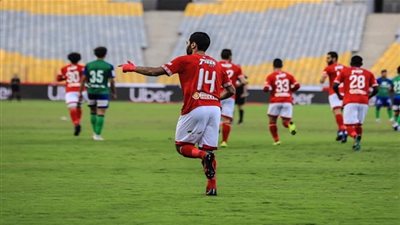 الغندور يدير مباراة وادي دجلة والأهلي.. وجريشة للإسماعيلي والاتحاد