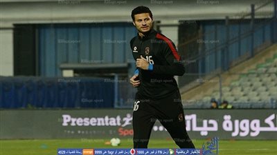 الأهلي يصدم 