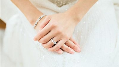 للعروس.. خلطات طبيعية سريعة لتبييض اليدين قبل الزفاف