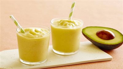 طريقة تحضير مشروب أفوكادو بالحليب والعسل