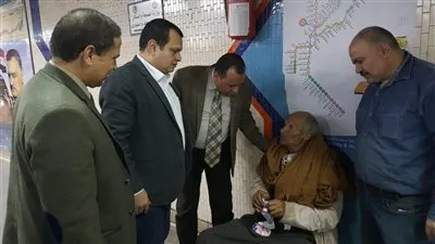 تفاصيل تعامل إدارة المترو مع عجوز المنصورة بمحطة رمسيس
