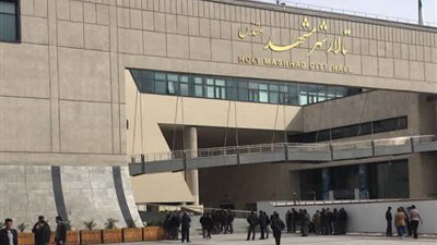 إيران.. تظاهرات أمام مجلس مدينة مشهد