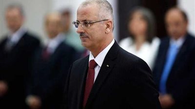 عاجل.. الرئيس الفلسطيني يقبل استقالة حكومة الحمدالله