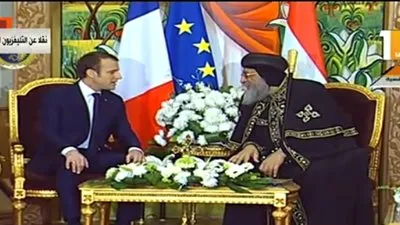 متحدث الكنيسة: البابا طالب الرئيس الفرنسي بتفهم طبيعة الشرق الأوسط