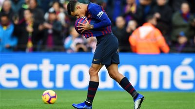 الكشف عن سبب تراجع مستوى كوتينهو مع برشلونة 