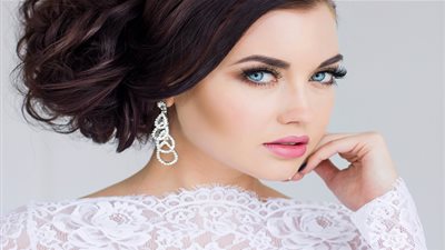 10 أخطاء تقع فيها العروس عند شراء مجوهرات زفافها