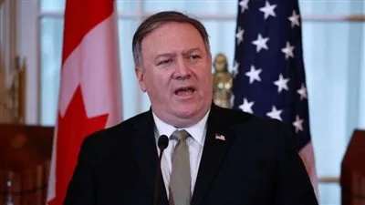 بومبيو يدعو الجيش الفنزويلي لحماية الشعب من رئيسه