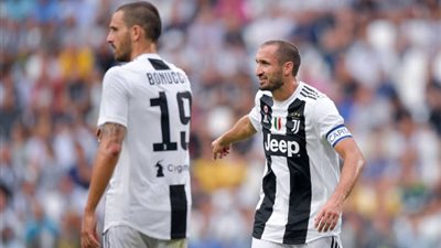 يوفنتوس يستهدف تدعيم خط دفاعه بهذين النجمين