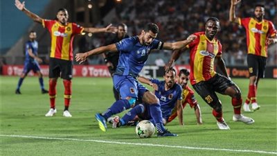 الرجاء المغربي يمنح مدرب الأهلي السابق فرصة ثمينة للثأر من الترجي التونسي 
