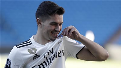 ريال مدريد يسعى لإعارة نجمه الشاب