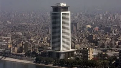 السفارة المصرية في بيروت تعيد مواطنا مصريا بعد تغيبه 20 عاما