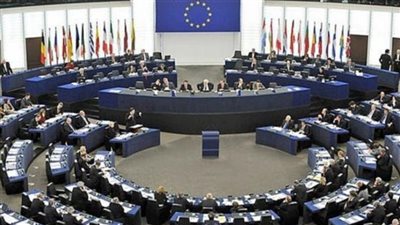 البرلمان الأوروبي يدعو لإطلاق مبادرة دبلوماسية للحفاظ على معاهدة الصواريخ