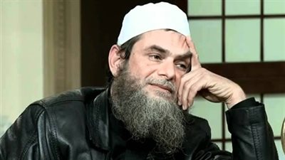 داعية سلفي: الإعلام يزرع فكر أسوأ من داعش