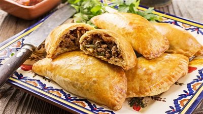 طريقة تحضير الفطائر المحشية باللحم على الطريقة الفلبينية