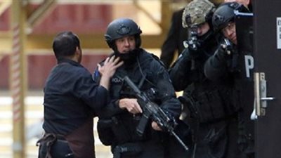 الشرطة الأسترالية تطلق النار على رجل في مطار بريزبن بعد تهديد بقنبلة