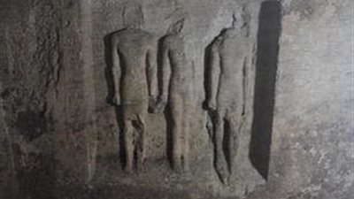 شرطة السياحة تكشف التفاصيل الكاملة لاكتشافها مقبرة أثرية بالجيزة (صور)