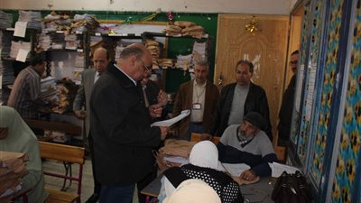 وكيل تعليم الغربية يتفقد كنترول الشهادة الإعدادية ويؤكد على مراعاة الدقة لصالح الطلاب (صور)