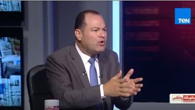 نشأت الديهي عن تعديل الدستور : 