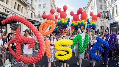 شركة ديزني تقيم أول احتفال للمثليين جنسيا في تاريخها 