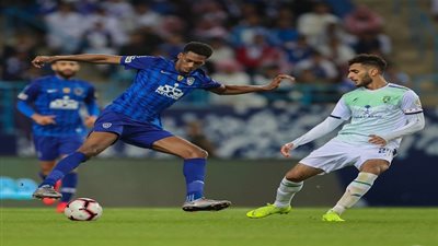 الهلال يكتسح الفتح والشباب يتعادل مع الرائد في الدوري السعودي