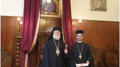 بطريرك الروم الأرثوذكس يحتفل بعيد دخول المسيح الهيكل 