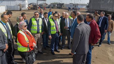 خلال تفقده المحطة الوسيطة 