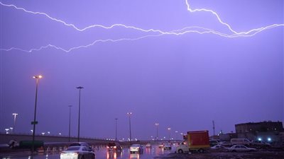 عاجل| أمطار رعدية تضرب محافظة الإسماعيلية.. و