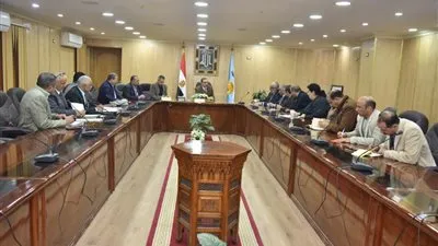 محافظ أسيوط يناقش مع وفد هيئة كير الدولية مقترحات وبرامج دعم المجتمع المدني وتفعيل مبادرة 