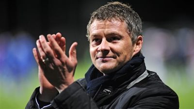 مانشستر يونايتد يرصد 3 مدافعين