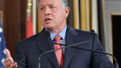 العاهل الأردني ينعي والده الراحل الملك حسين