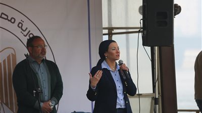 وزيرة البيئة تطلق حملة 