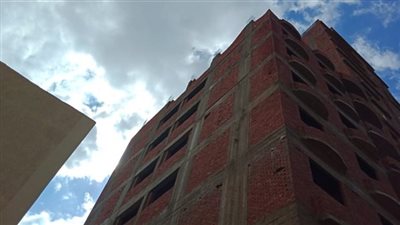 تفاصيل جديدة في واقعة سقوط مواد بناء على تلميذين بمدرسة بالجيزة 