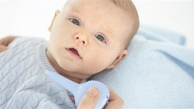 9 خطوات لعلاج الزكام عند الأطفال الرضع 