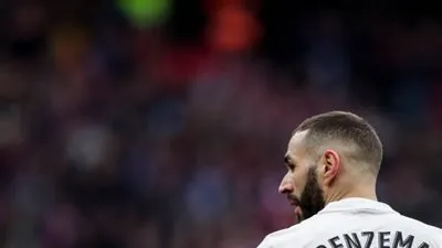 أزمة في ريال مدريد بسبب بنزيمة