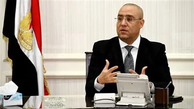وزير الإسكان يختتم أولى جولاته التفقدية بزيارة مشروعين في القاهرة الجديدة