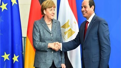 بعد قليل.. قمة مصرية ألمانية بين السيسي وميركل