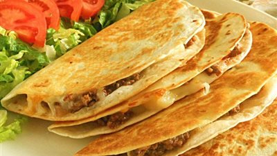 كيفية تحضير كاساديا التشيز برجر؟