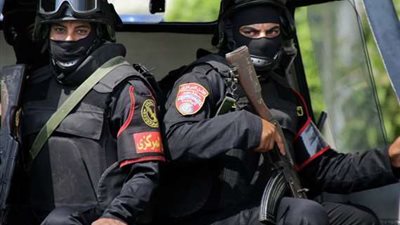 قبل تنفيذهم لتفجيرات.. مقتل 16 إرهابيا في تبادل لإطلاق النيران مع الشرطة بالعريش