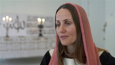 تعرف على أول امرأة تؤم المصليات في مسجد كوبنهاغن