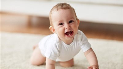 نصائح مهمة لحماية رضيعك من تشوهات الرأس